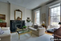 Explore Four Stunning Townhouses This Weekend, Including One With a Garage