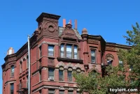 Carroll Gardens’ Architectural Crown: A Century of Captivating Onlookers