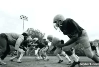 Relive Brooklyn’s Golden Age of Football Stunning Vintage Photos from the Gridiron