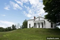 Was a Teacup the Unlikely Muse for This Majestic Hilltop Greek Revival Villa?