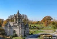 Green-Wood Chapel: Gothic Design, Connected Minds