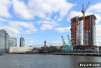 Williamsburg’s Domino Sugar Mega-Project: Second Twin-Tower Structure Accelerates Skyward