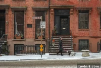 Shuttered Williamsburg Gas Station Fuels L-Train Odor Mystery