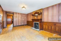 Bed-Stuy’s Queen Anne Brownstone: A $1.5 Million Canvas of Faded Grandeur Awaiting Restoration