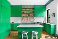 Prospect Heights Brownstone: Exposed Brick and a Chef’s Dream Kitchen