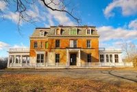 Step into History: Eleanor Roosevelt’s Childhood Summer Home, Oak Terrace, Available for $5.25 Million
