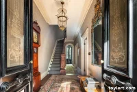 Brooklyn Heights Moonstruck Residence: Lavish Interiors, Private Parking, $12.85 Million