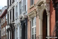 Restaurants And Bars Can Stay Open Until Midnight Starting Monday