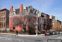 Coney Island’s Iconic Wonder Wheel Reopens Weekends Starting April
