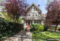 Midwood Park Oasis: Detached Home, Wood Fireplace, Parking, $1.495 Million