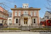 The Bushwick Mansion Everyone’s Buzzing About: Brownstoner’s Top Stories