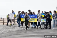 Coney Island Protestors Demand End to Ukraine War