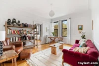 Prospect Heights Prewar Classic: Moldings, Parquet, In-Unit Laundry, Prime Park and Museum Access – $650K