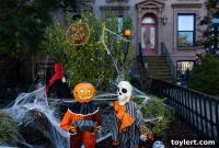 Fort Greene’s Great Pupkin Celebrates 25 Years of Spooktacular Canine Costumes