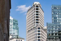 Eviction Showdown: Tenants vs Landlords on Out-of-Court Mediation