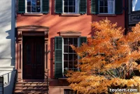 Trader Joes ‘Burg Landlord Labels Grocer Deadbeat as Foreclosure Looms