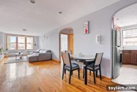 Kensington Charmer: Arches, Hardwood, Six Closets, $2,500/Month