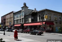 Daily Links: Naftali’s South Williamsburg Project to Feature Pool, Ice Rink