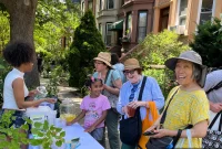 PLG Neighborhood Treasure Hunt: Stoop to Sidewalk Deals