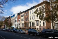 Cash Buyer Surge Spurs New Laws Against Home Flipping