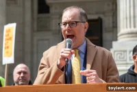 Comptroller Warns of City’s Expanding Budget Deficit