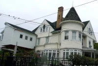 18 Ashford Street: Architectural Spotlight