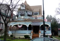 Today’s Architectural Highlight: 242 Rugby Road