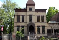 Spotlight on 806 Quincy Street