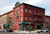 Daily Showcase 370-372 9th Street