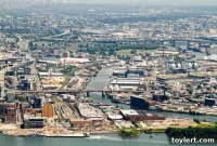 Illuminating Newtown Creek: A Magic Lantern Show at Brooklyn Brainery