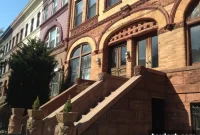 Brooklyn Lures Manhattan Demand