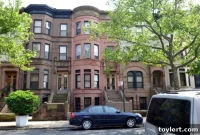 Today’s Architectural Spotlight 700-718 Putnam Avenue