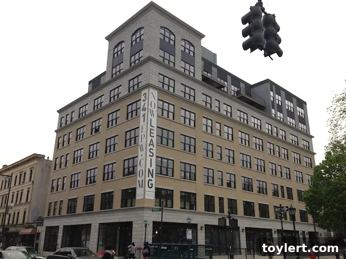 Crown Heights' 341 Eastern Parkway Opens for July Leasing 2 341 eastern parkway now leasing 52014