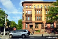 Spotlight on 287-293 Clinton Avenue