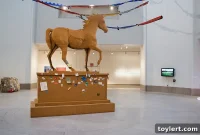 Curtain Call: Brooklyn Museum Honors 35 Local Artists