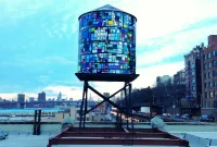 Tom Fruin’s Luminous Glass Water Tower Brightens Brooklyn Bridge Park