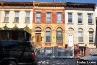 Today’s Architectural Spotlight: 1-19 Jardine Place