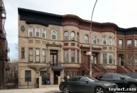 Daily Architectural Spotlight: 1095-1099 Park Place, The Lion’s Den