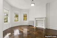 South Midwood Oasis: Expansive Home with Garage, Yours for $1.099 Million