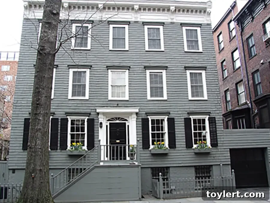 Brooklyn Heights Fruit Streets Pineapple