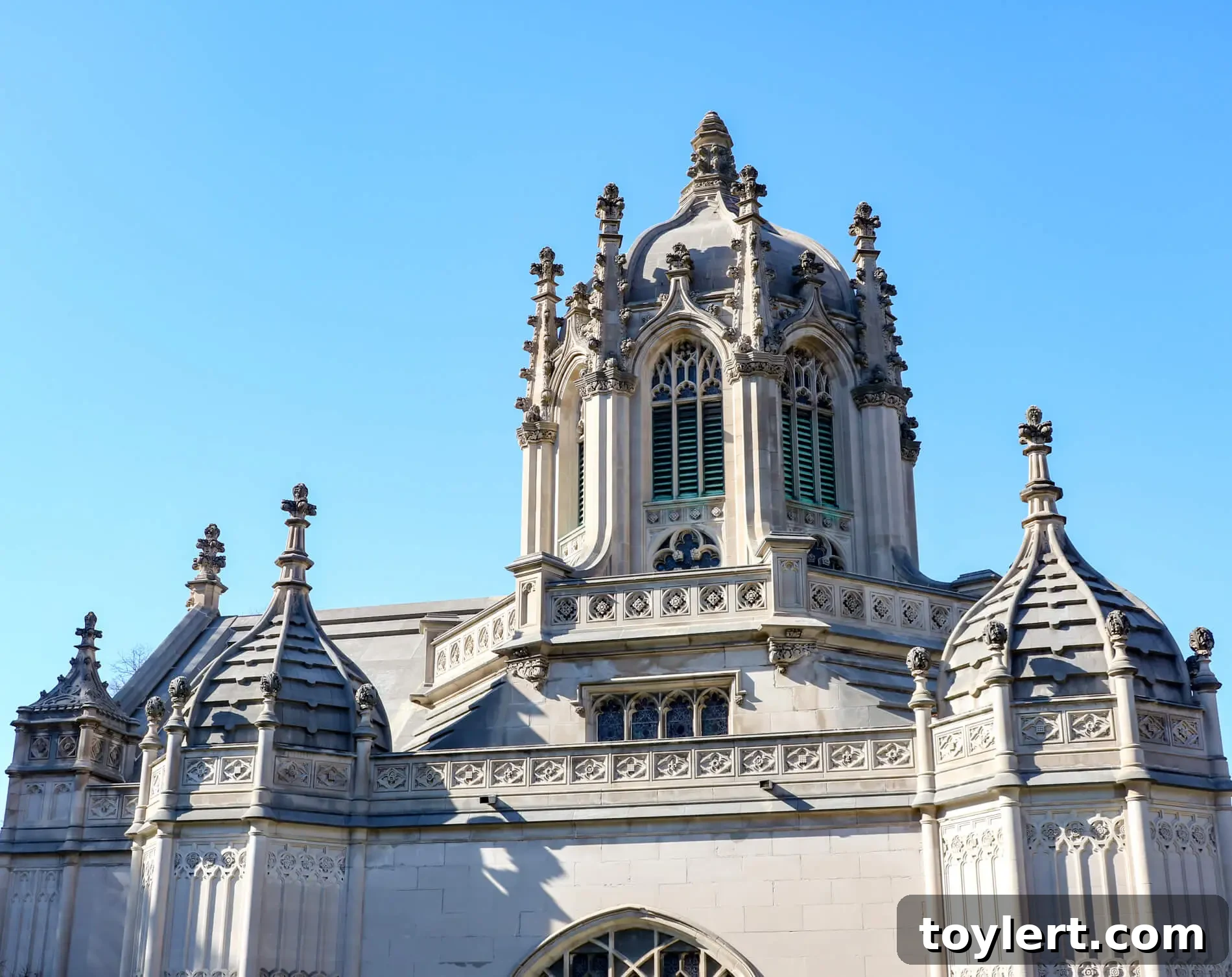 Green-Wood Chapel: Gothic Design, Connected Minds 2 green-wood cemetery
