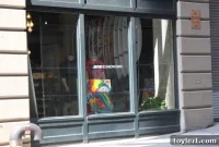 Urban Swell Hits Dumbo: Surf Shop Arrives