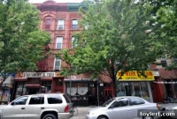 Daily Architectural Spotlight: 404 Tompkins Avenue